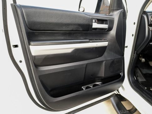 Used 2019 Toyota Tundra SR5 RWD image 40
