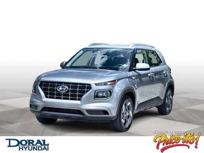 Used 2025 Hyundai Venue SEL