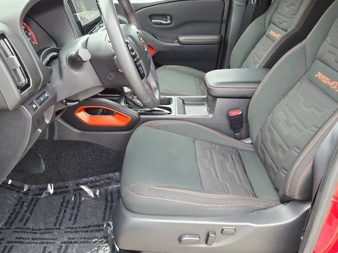 Used 2025 Nissan Frontier PRO-4X AWD/4WD image 23