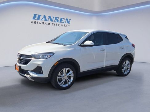 Used 2022 Buick Encore GX Preferred w/ Cold Weather Comfort Package AWD/4WD image 1