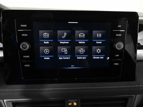 Certified 2025 Volkswagen Taos SE AWD/4WD image 24