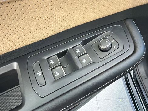 New 2026 Volkswagen Atlas Cross Sport SE AWD/4WD image 13