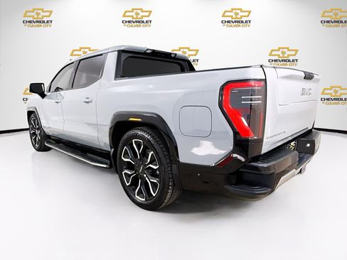 Used 2024 GMC Sierra EV Denali image 5