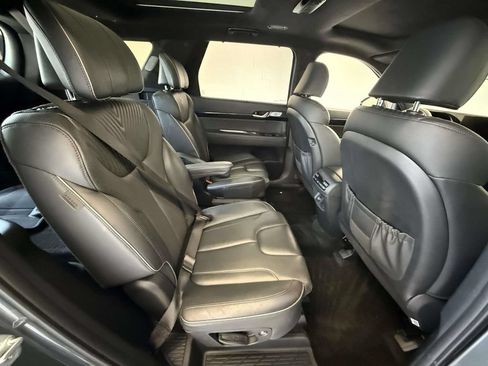 Used 2023 Hyundai Palisade Calligraphy AWD/4WD image 16