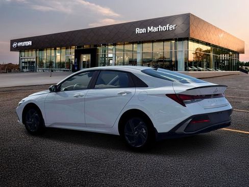 New 2026 Hyundai Elantra Sport FWD image 4