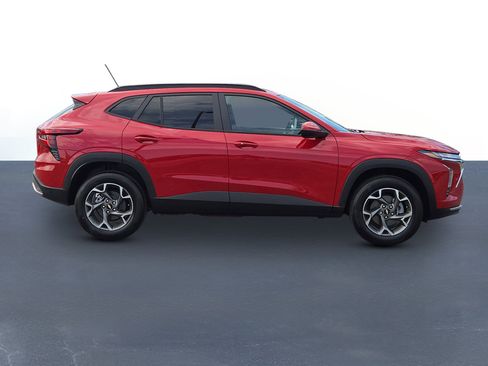 New 2026 Chevrolet Trax LT w/ LT Convenience Package image 4