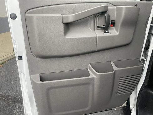 Used 2021 Chevrolet Express 2500 Extended w/ Driver Convenience Package image 10