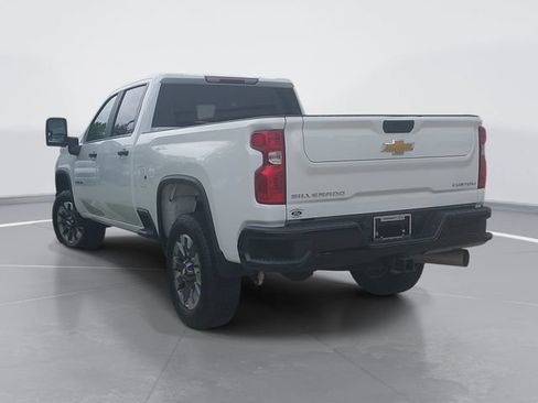Used 2024 Chevrolet Silverado 2500 Custom w/ Custom Value Package AWD/4WD image 5