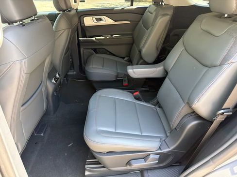New 2026 Ford Explorer Active w/ Active Comfort Package image 21