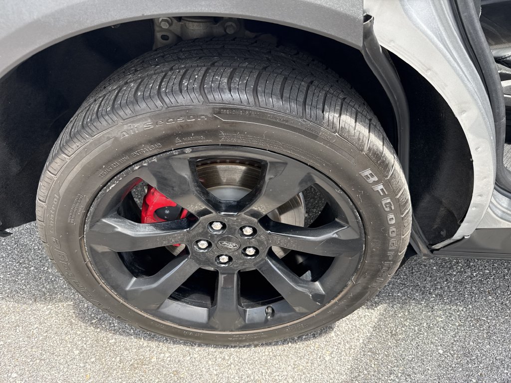 Used 2022 Ford Explorer ST w/ ST Street Pack RWD image 17