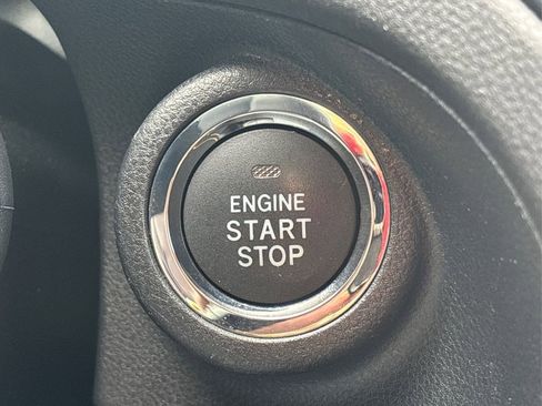 Used 2021 Subaru Crosstrek 2.5i Sport w/ Moonroof Package image 31