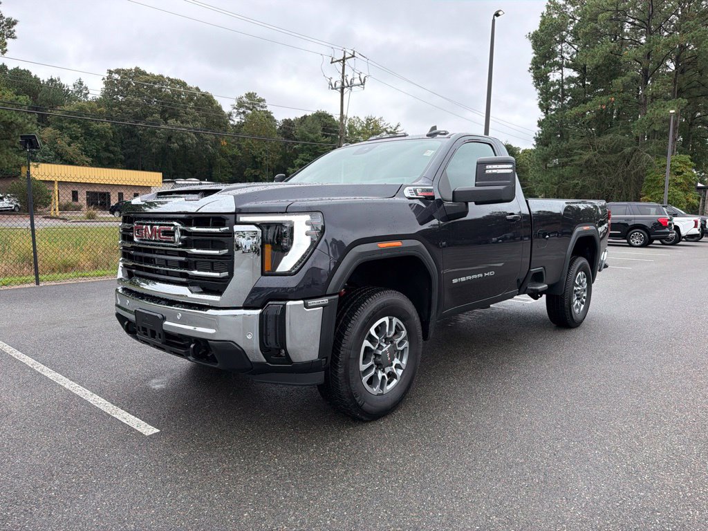 Used 2025 GMC Sierra 2500 SLE AWD/4WD image 1
