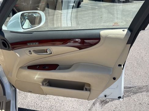Used 2011 Lexus LS 460 w/ Luxury Value Edition RWD image 90