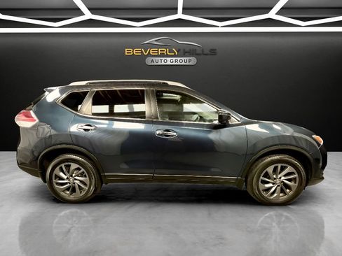 Used 2016 Nissan Rogue SL w/ SL Premium Package image 6