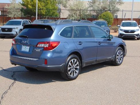 Used 2016 Subaru Outback 2.5i Limited AWD/4WD image 4