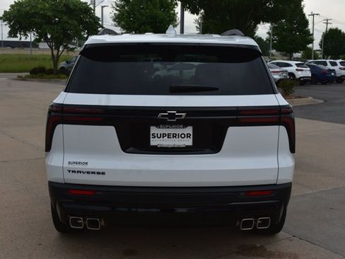 New 2026 Chevrolet Traverse LT w/ Midnight/Sport Edition FWD image 6