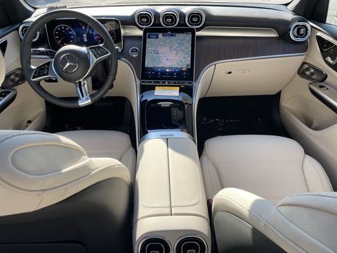 New 2026 Mercedes-Benz GLC 300 image 24