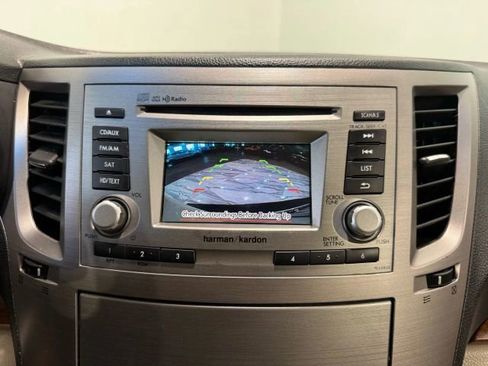 Used 2013 Subaru Outback 2.5i Limited w/ Moonroof Pkg image 70