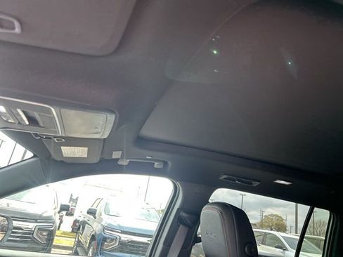 New 2026 Chevrolet Traverse RS w/ LPO, Floor Liner Package image 17