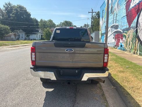 Used 2022 Ford F250 XLT w/ Snow Plow Prep Package AWD/4WD image 5