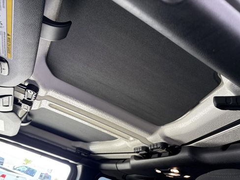 Used 2021 Jeep Wrangler Unlimited Rubicon image 18