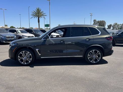 Used 2026 BMW X5 sDrive40i w/ Premium Package RWD image 9