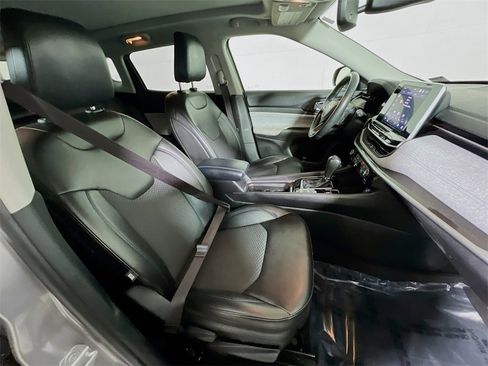 Used 2022 Jeep Compass Latitude w/ Sun and Sound Group image 24