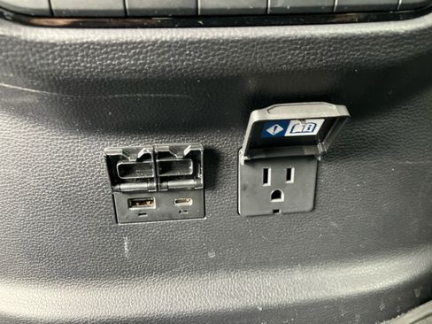 Used 2026 Toyota Sequoia Platinum AWD/4WD image 46