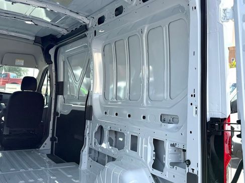 New 2026 Ford Transit 250 148 High Roof Extended RWD image 10