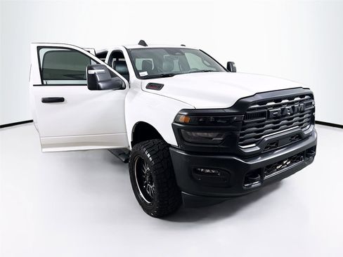 Used 2025 RAM 2500 Tradesman AWD/4WD image 25
