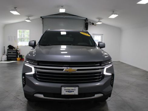Used 2022 Chevrolet Tahoe LT w/ Luxury Package RWD image 3