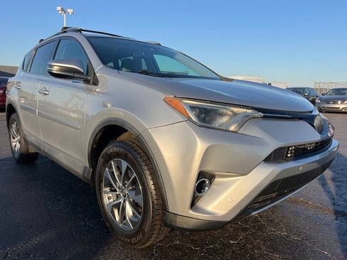 Used 2018 Toyota RAV4 Adventure image 1