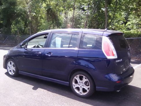 Used 2010 MAZDA MAZDA5 Sport w/ Popular Equipment Pkg FWD image 4