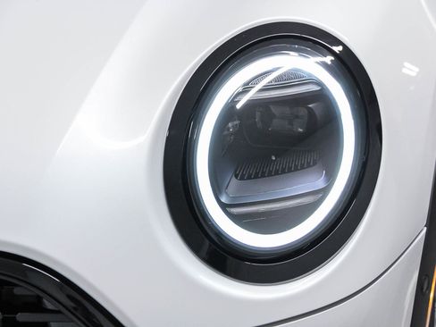 New 2026 MINI Cooper 2-Door Hardtop image 10