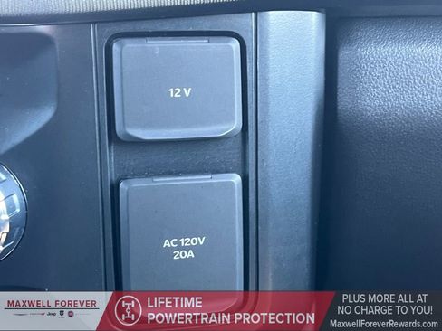 Used 2024 Ford F250 Platinum w/ FX4 Off-Road Package image 6