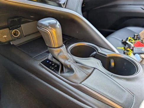 Used 2021 Toyota Camry SE image 12