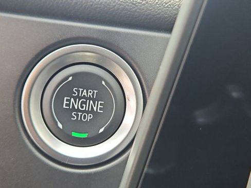 Used 2025 Chevrolet Blazer LT image 16