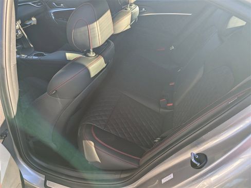 Used 2025 Genesis G70 3.3T Advanced w/ Sport Prestige Package image 17