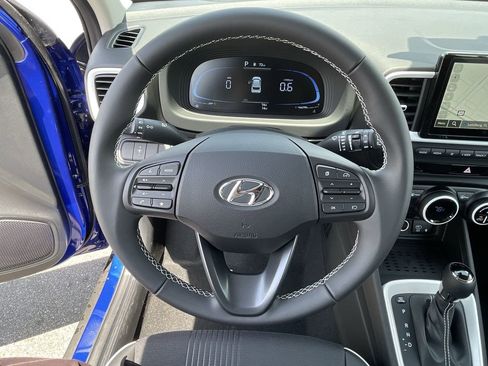 New 2025 Hyundai Venue Limited image 27