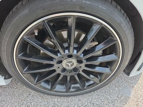 Used 2021 Mercedes-Benz CLA 250 4MATIC image 13