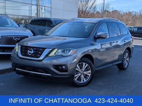 Used 2019 Nissan Pathfinder SL FWD image 1