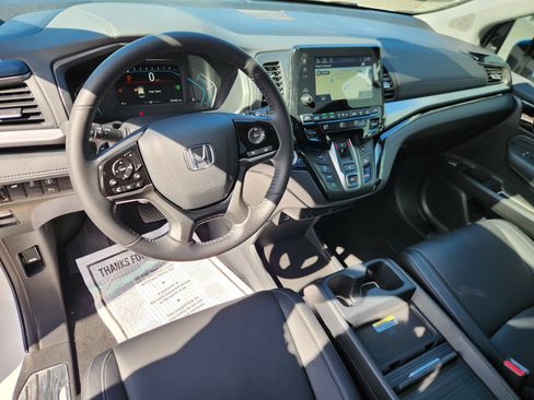 Used 2024 Honda Odyssey Touring image 21