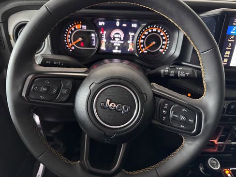 Used 2024 Jeep Wrangler Unlimited Sport AWD/4WD image 12