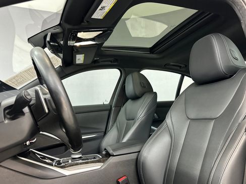 Used 2023 BMW 330e 330e w/ M Sport Package image 16