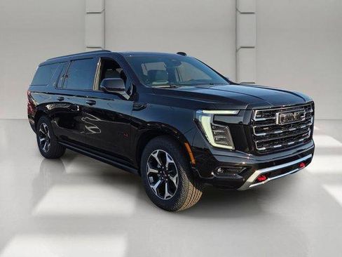 New 2026 GMC Yukon XL AT4 w/ AT4 Premium Plus Package AWD/4WD image 7