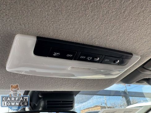 Used 2024 Nissan Versa SV w/ Trunk Package image 27