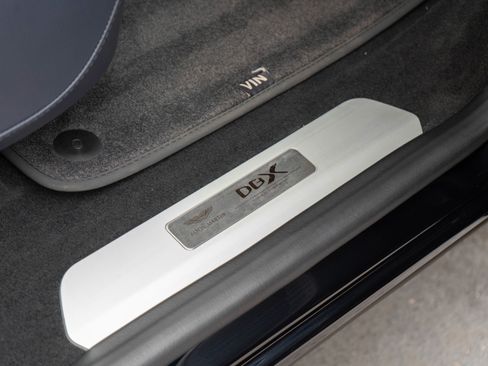 Used 2021 Aston Martin DBX image 36