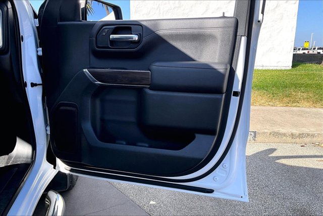 Used 2019 GMC Sierra 1500 SLT w/ X31 Off-Road Package AWD/4WD image 23