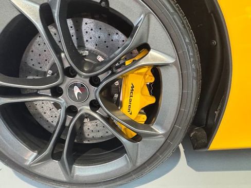 Used 2019 McLaren 720S Performance image 25