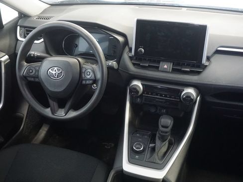 Used 2025 Toyota RAV4 LE AWD/4WD image 23